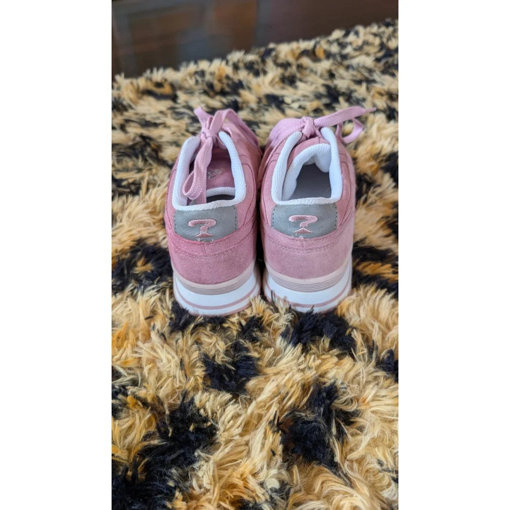 Vintage Guess Suede sneakers